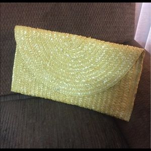 Shiraleah Yellow Straw Woven clutch!l L